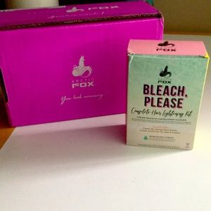 Artic Fox hair bleaching kit.